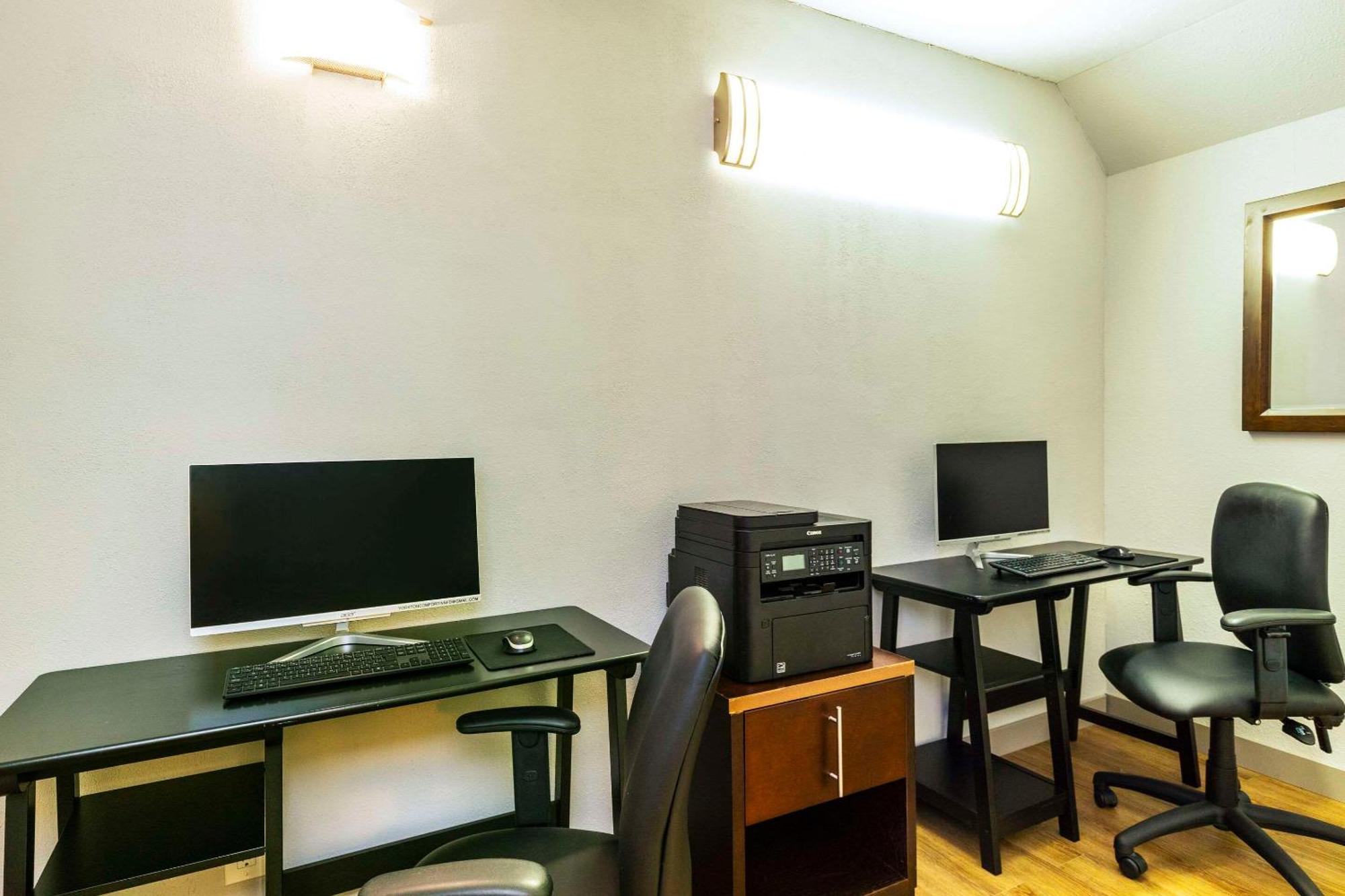 יורקטון Comfort Inn & Suites מראה חיצוני תמונה