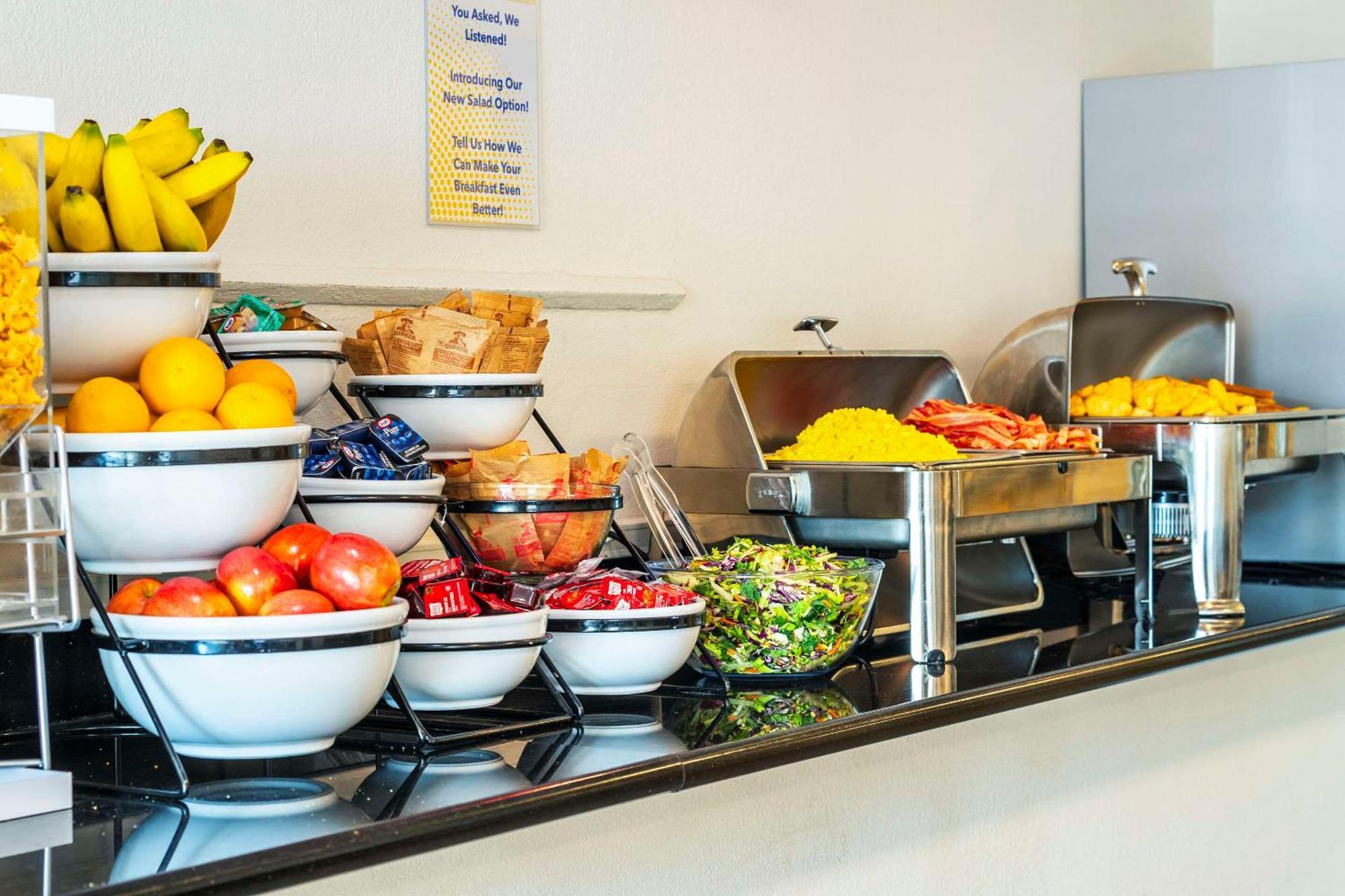 יורקטון Comfort Inn & Suites מראה חיצוני תמונה