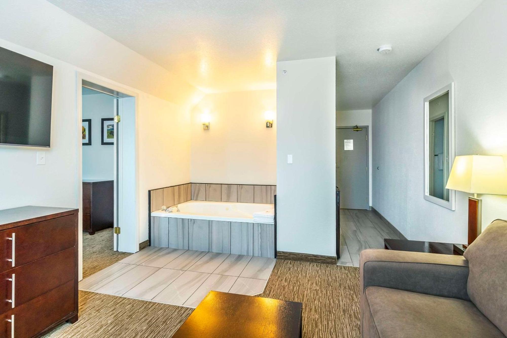 יורקטון Comfort Inn & Suites מראה חיצוני תמונה