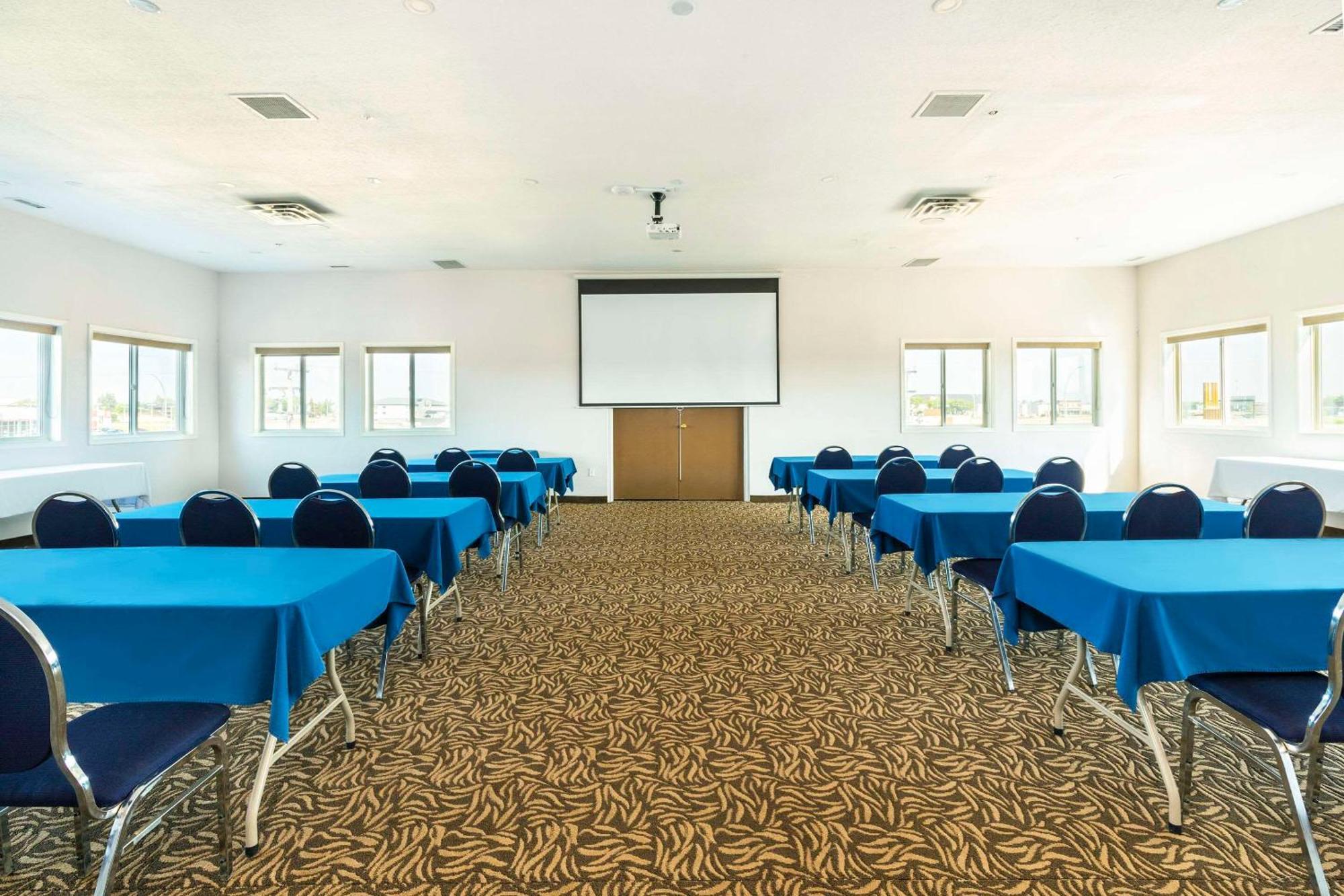 יורקטון Comfort Inn & Suites מראה חיצוני תמונה