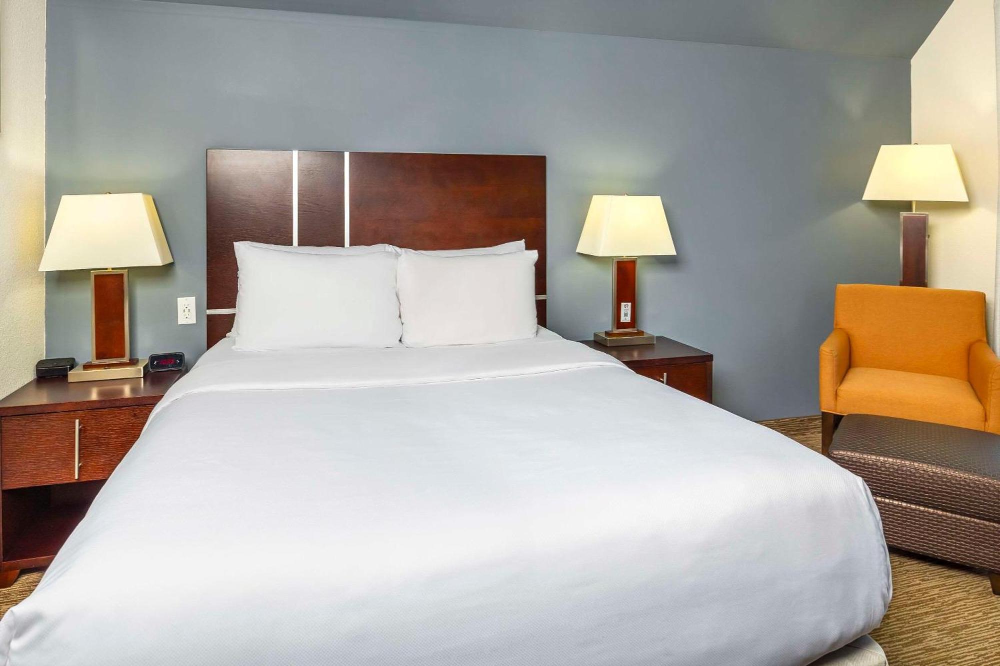 יורקטון Comfort Inn & Suites מראה חיצוני תמונה