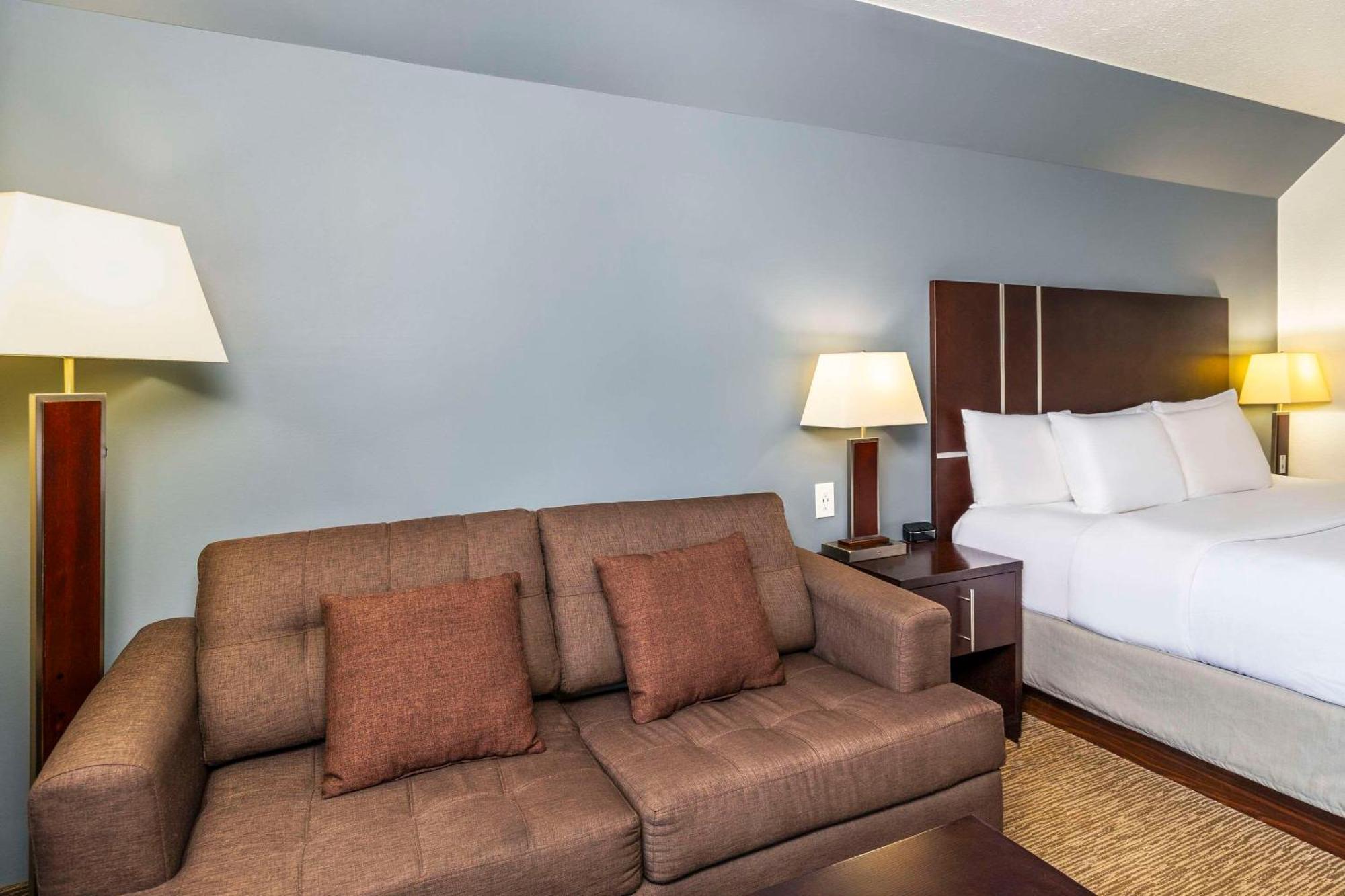 יורקטון Comfort Inn & Suites מראה חיצוני תמונה