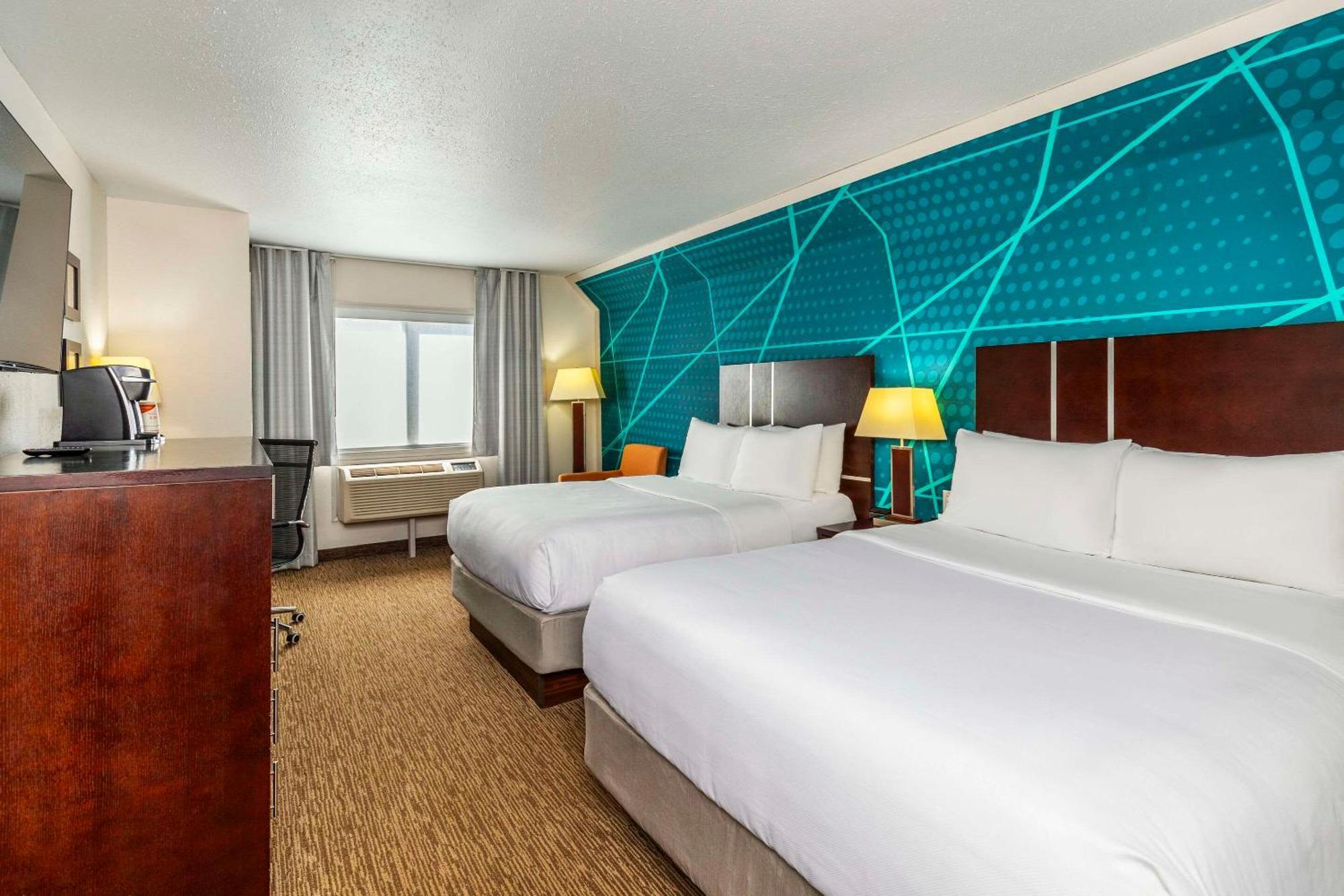 יורקטון Comfort Inn & Suites מראה חיצוני תמונה
