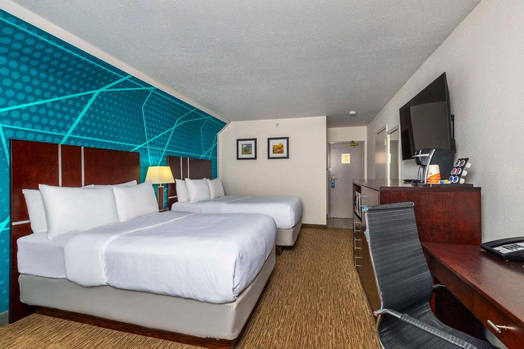יורקטון Comfort Inn & Suites מראה חיצוני תמונה