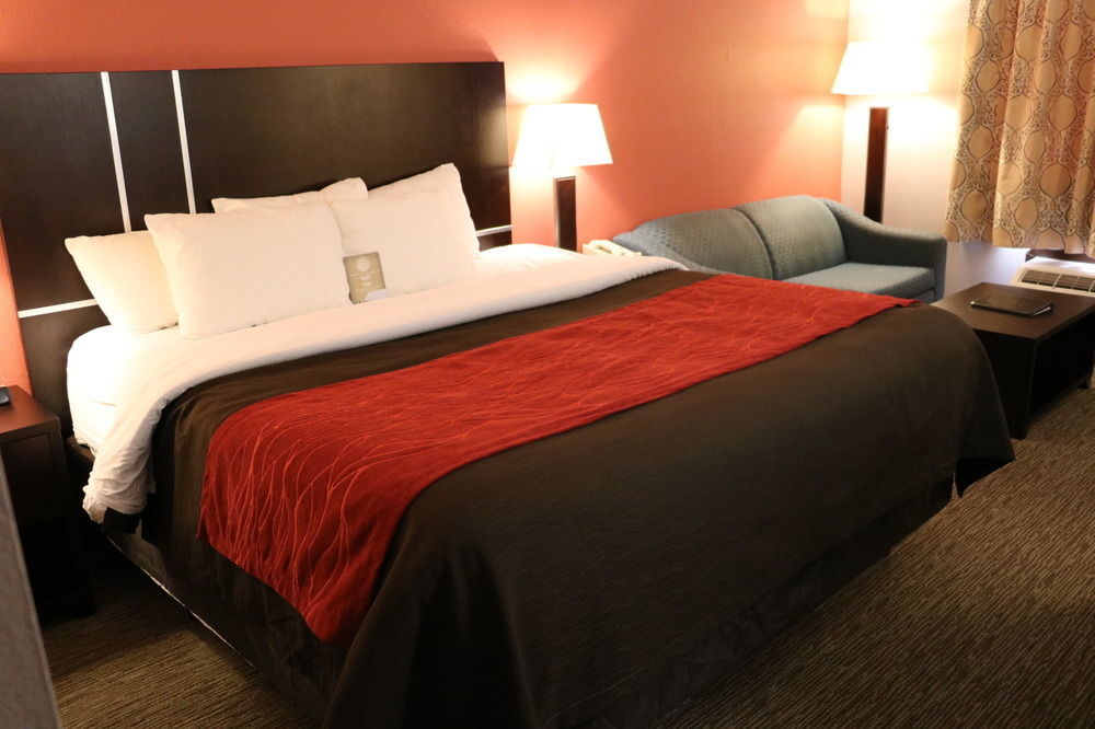 יורקטון Comfort Inn & Suites מראה חיצוני תמונה